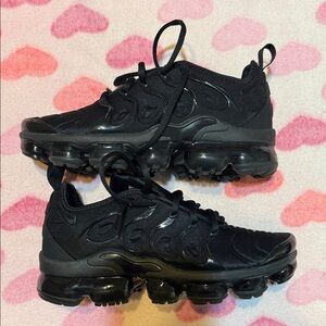 Nike Black Air VaporMax Sneakers